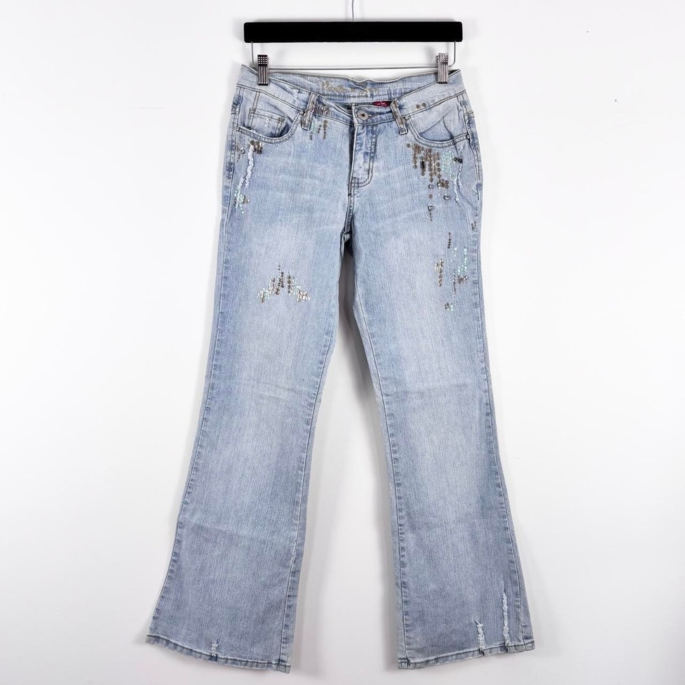 vintage 2000s light wash flare jeans — embroidered details